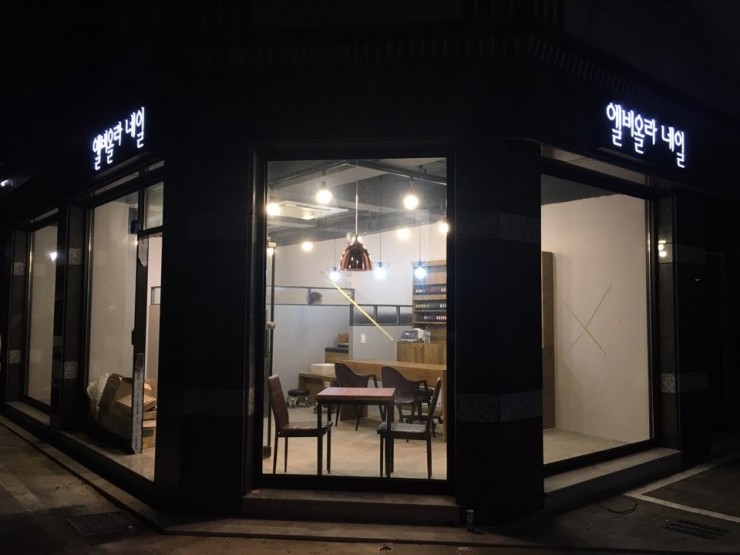 엘비올라네일 이미지