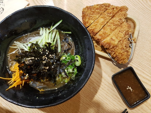멕시카나 치킨,생닭 이미지