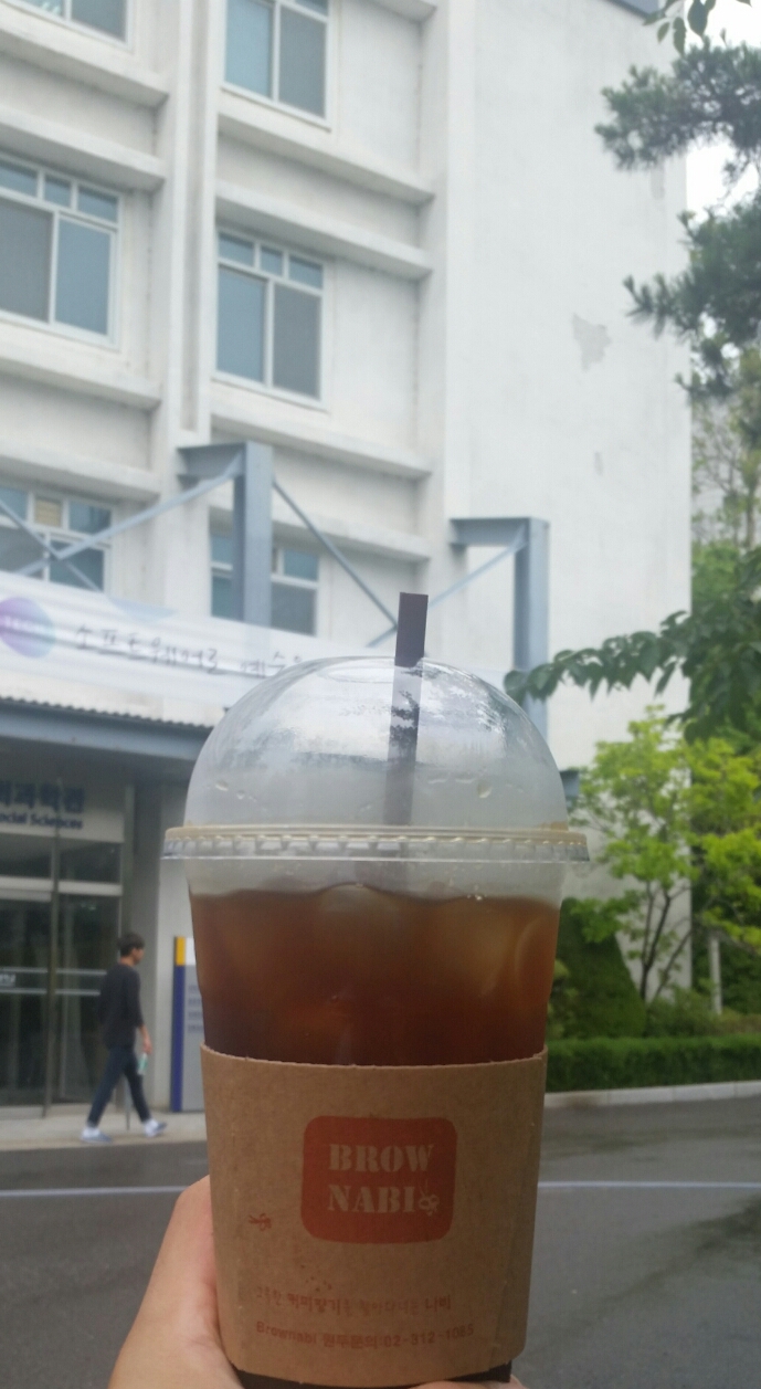 브라우나비 이미지