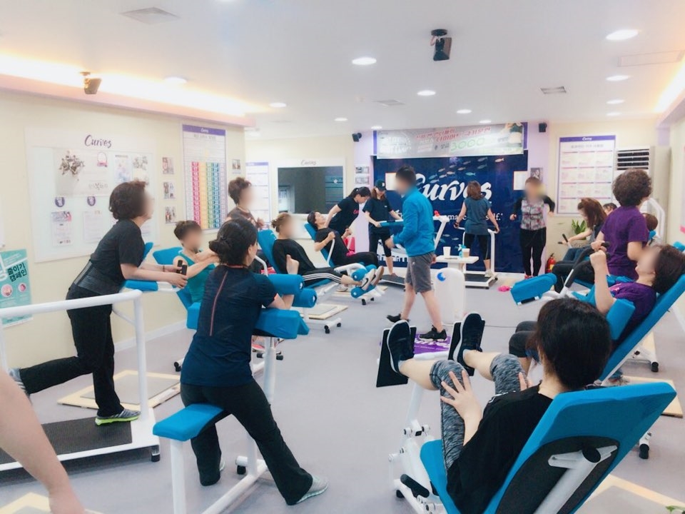 커브스자양클럽 이미지