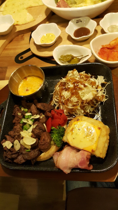모모스테이크 이미지