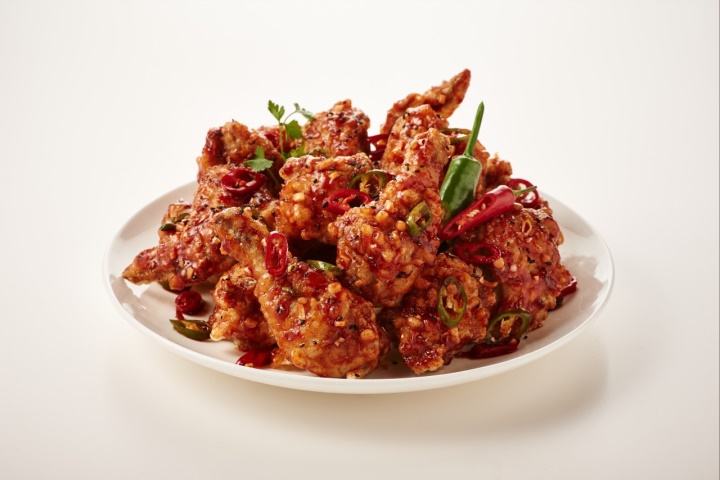 비에이치시치킨 이미지