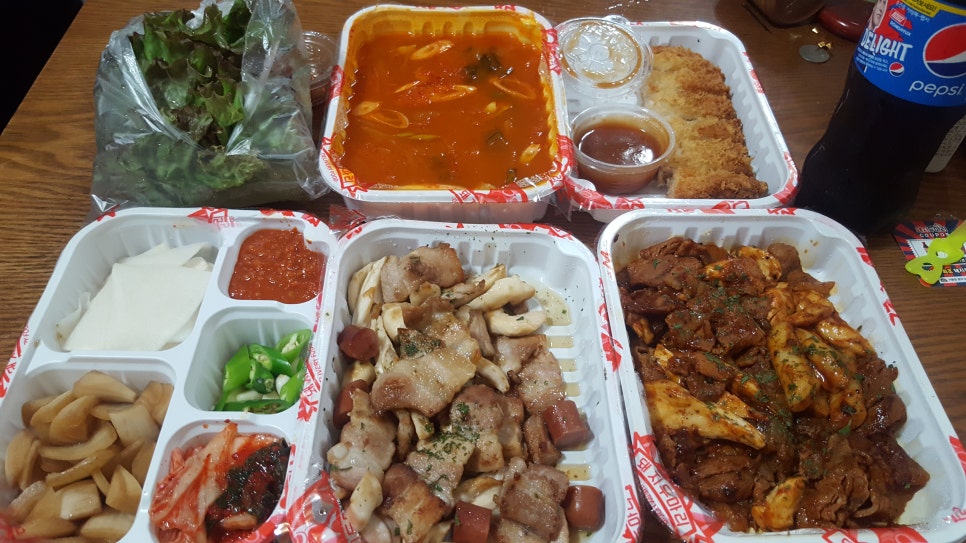바보돼지두마리 이미지