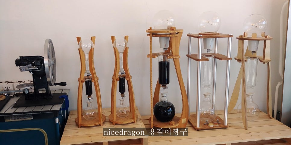 프로덕션공존 이미지