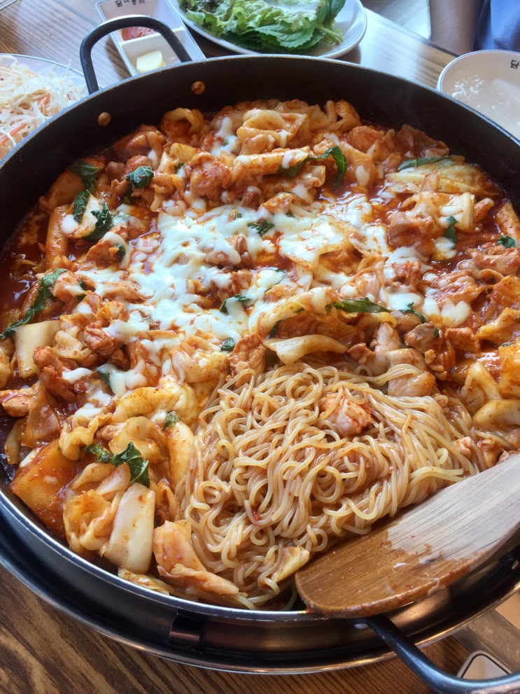 닭이봉춘천닭갈비막국수 이미지