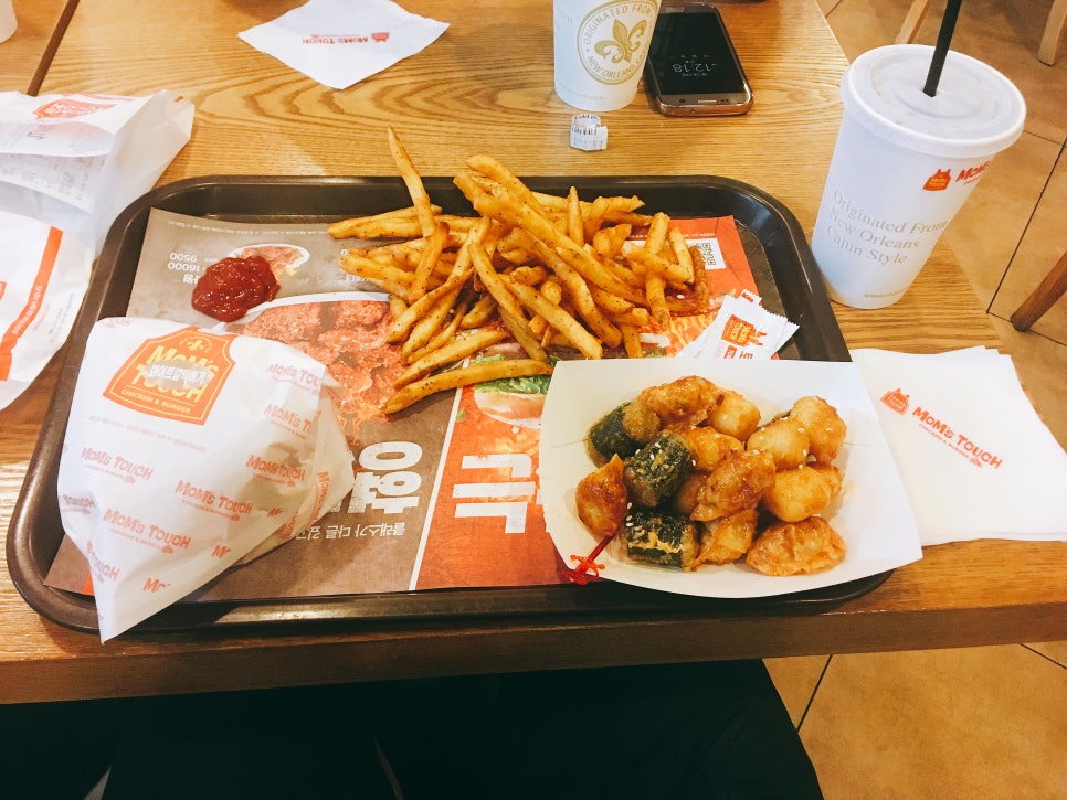 맘스터치롯데시네마점 이미지