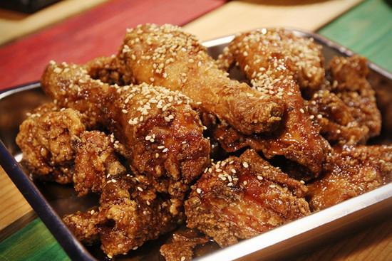 치킨집 이미지