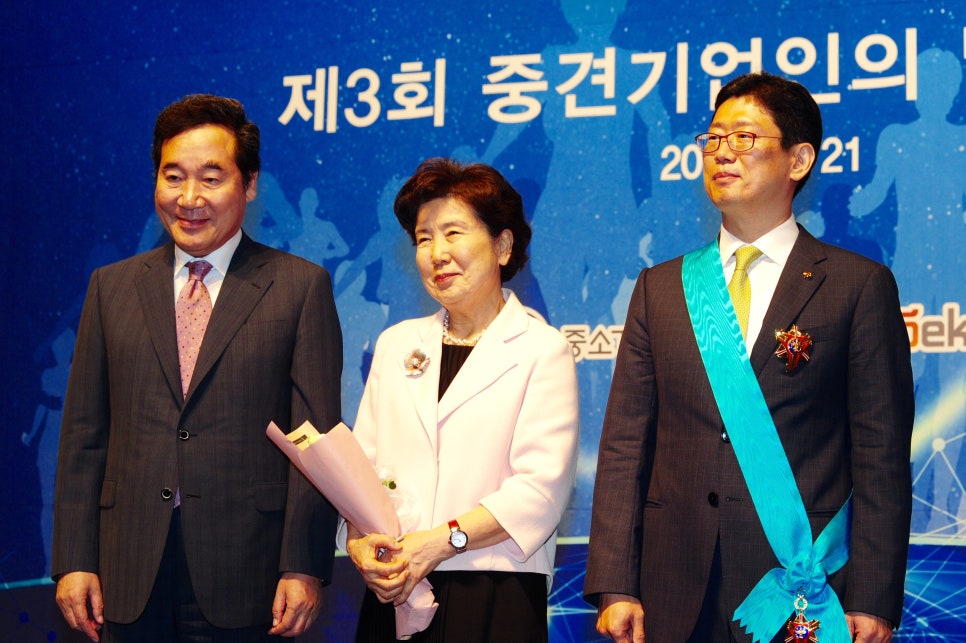 (주)유라코퍼레이션 이미지