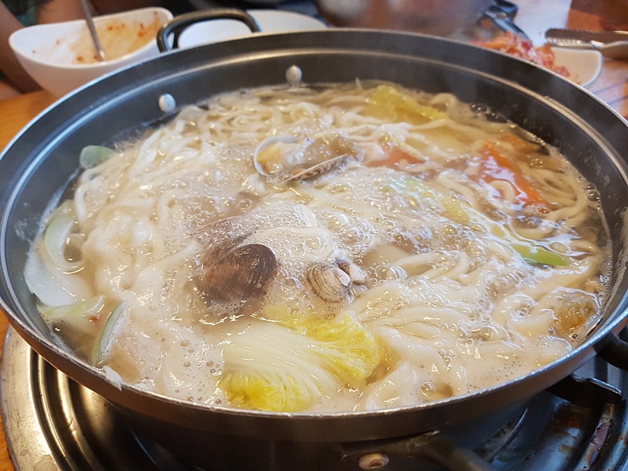 즉석칼국수 이미지