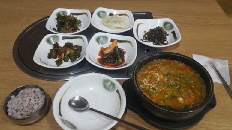 민물매운탕 이미지