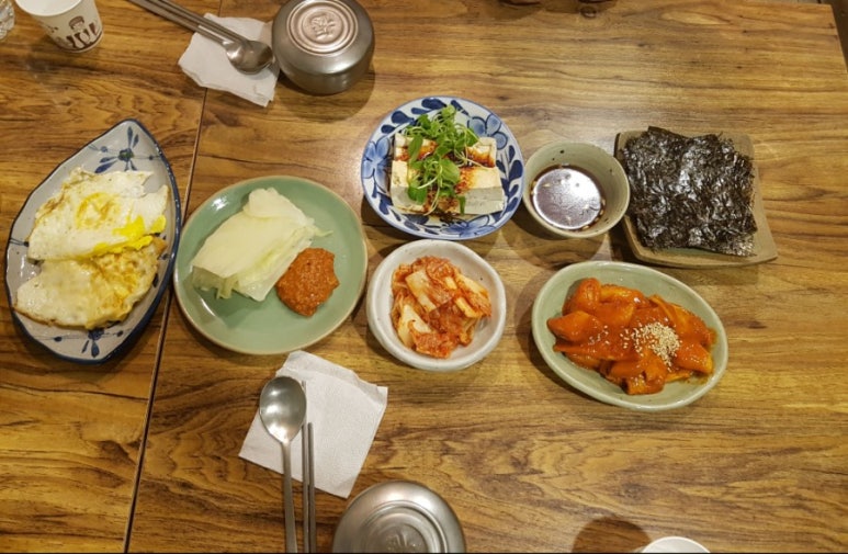 웰빙가정식백반 이미지