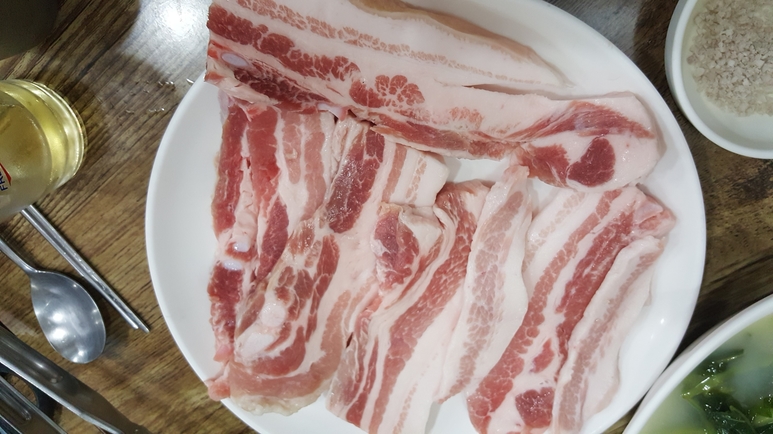 참숯생고기마을 이미지