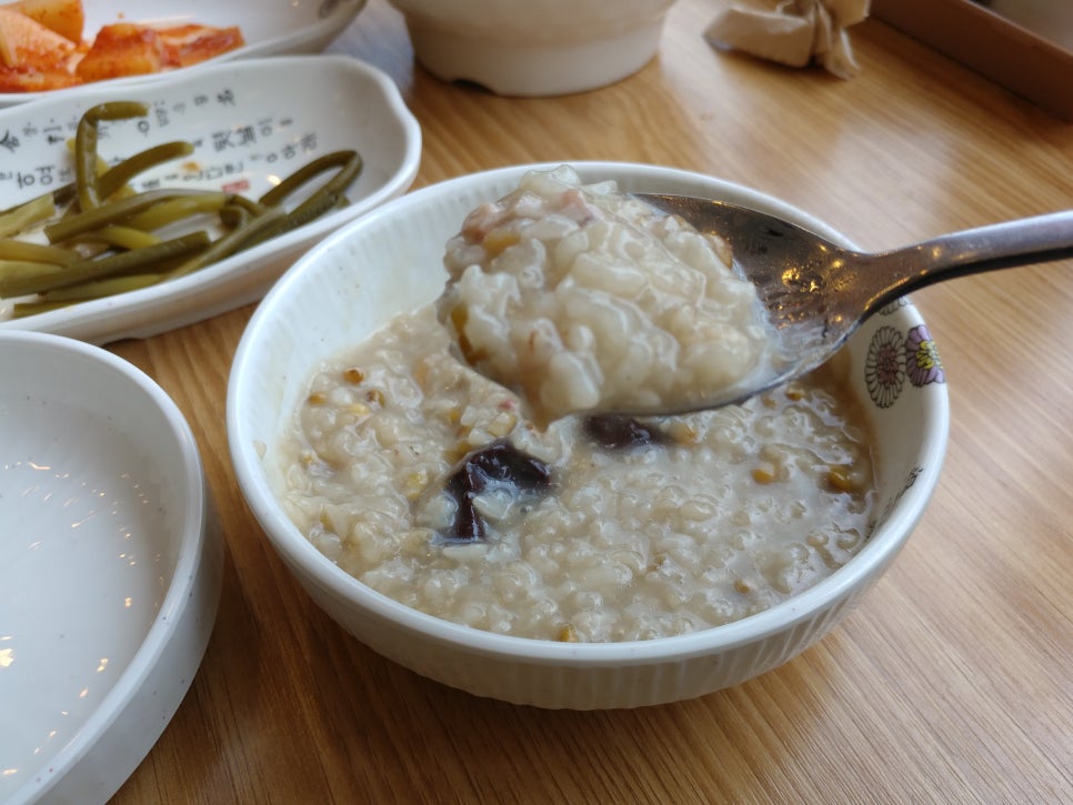 상대동능이백숙 이미지
