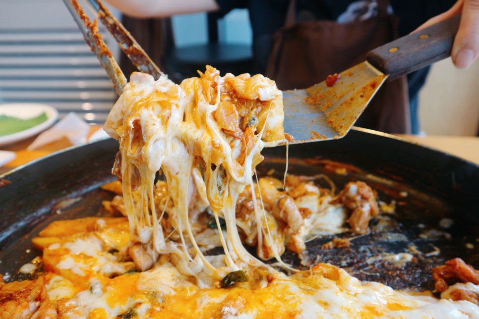 오투닭갈비&부대찌개광교이의점 이미지