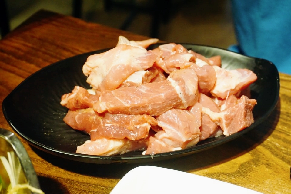 빼돌린 뒷고기 이미지