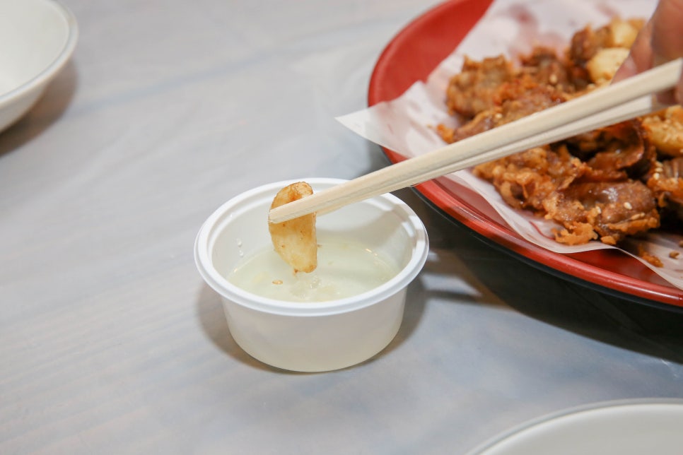 팔경마늘통닭 이미지