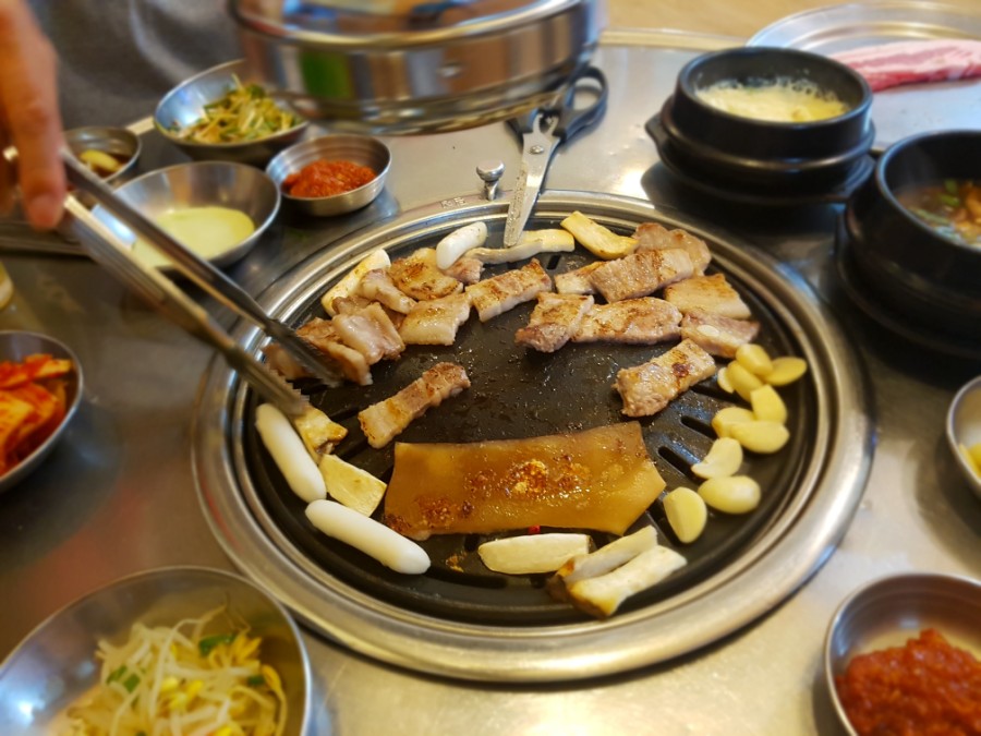 달빛삼겹 이미지
