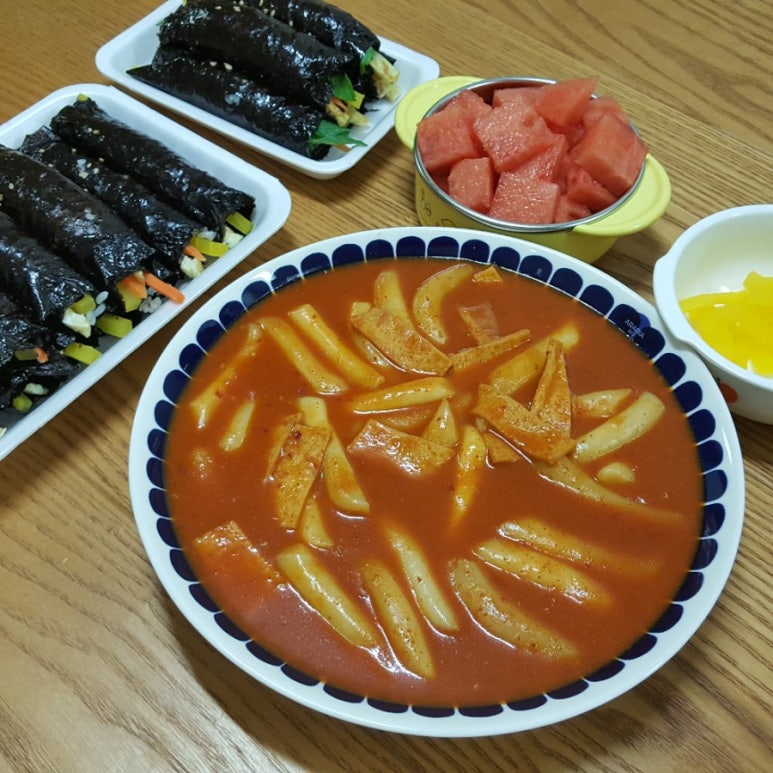 몬스터꼬맹이김밥 이미지