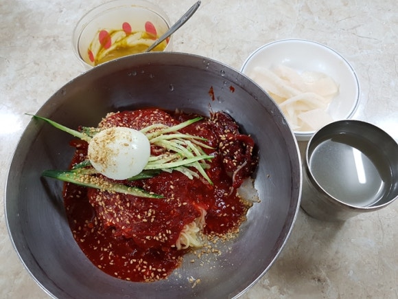 부잣집밀면 이미지