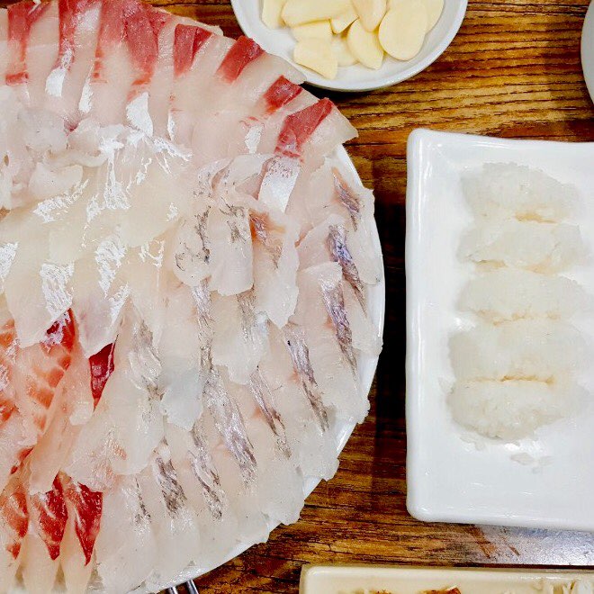 사량도자연산횟집 이미지