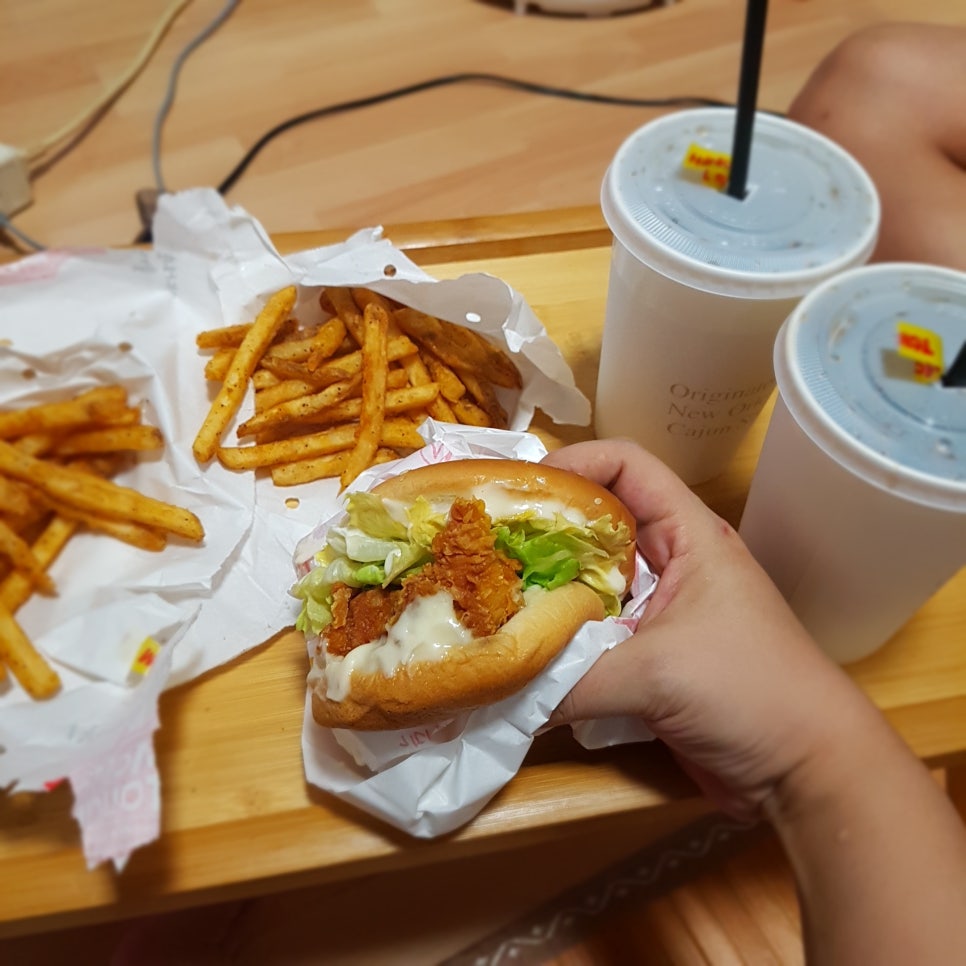 맘스터치(중동점) 이미지