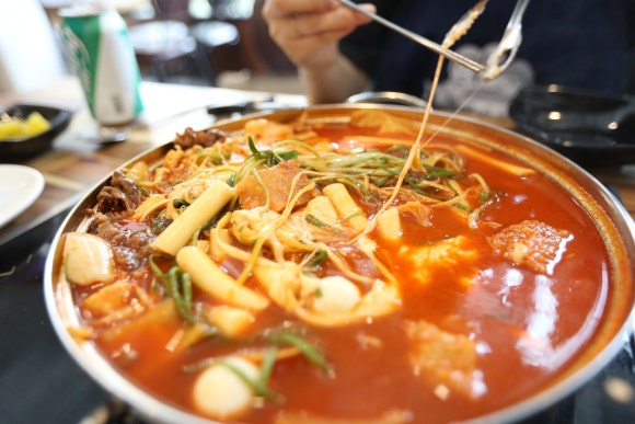 명품떡볶이 이미지
