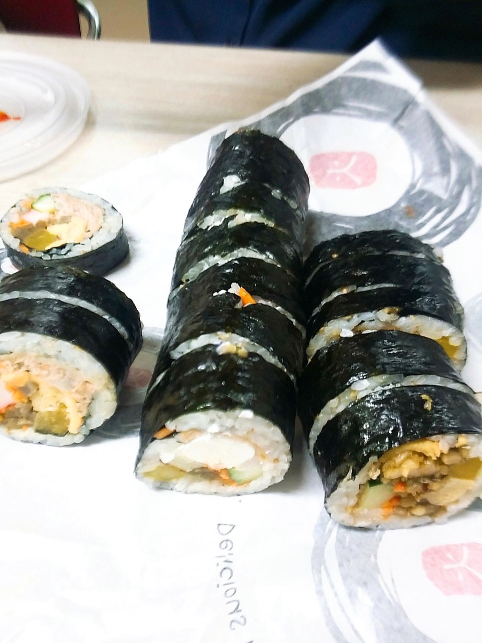 찰스숯불김밥 이미지