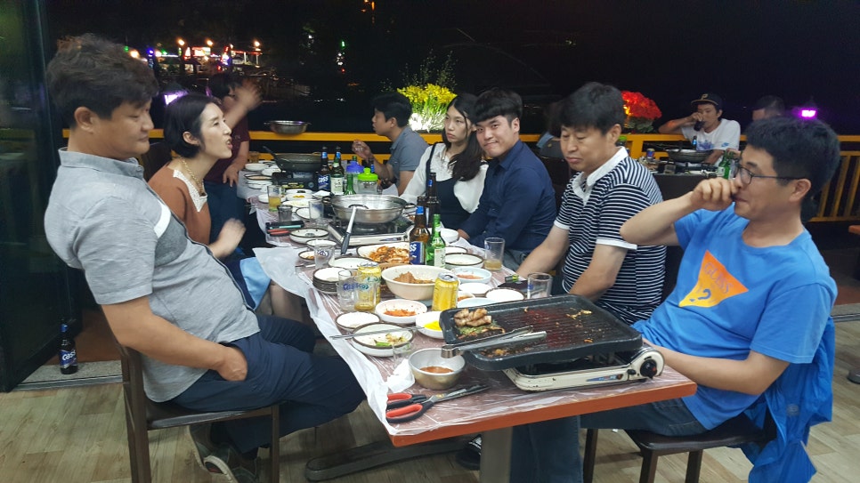 아트빌식당 이미지