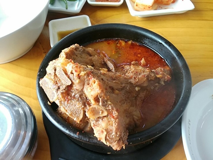 원조 뼈다귀 해장국 이미지