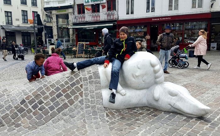 플란다스의 개와 루벤스의 십자가에서 내려지는 그리스도 | 인스티즈
