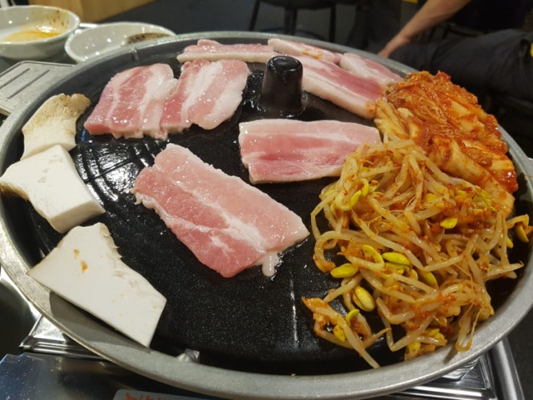 읍내삼겹 이미지