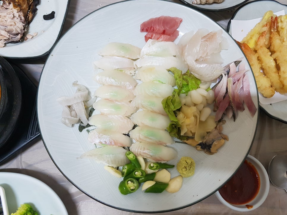 은지초밥 이미지