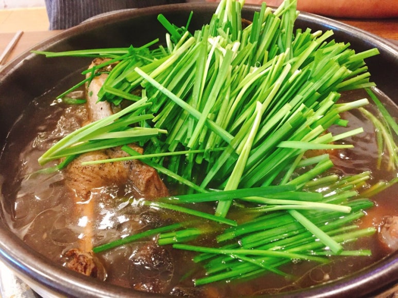 산야초한방백숙 이미지