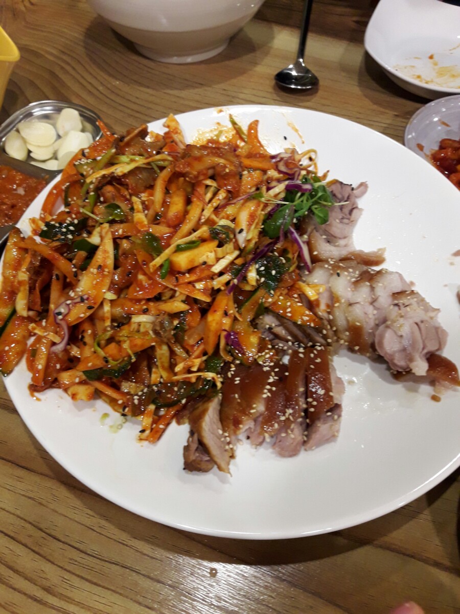 지성훈왕족발 이미지