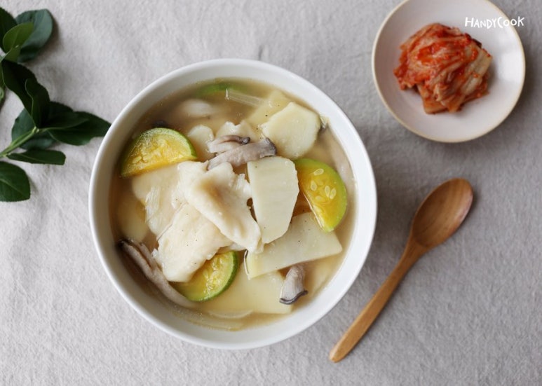 엄마의손맛 이미지