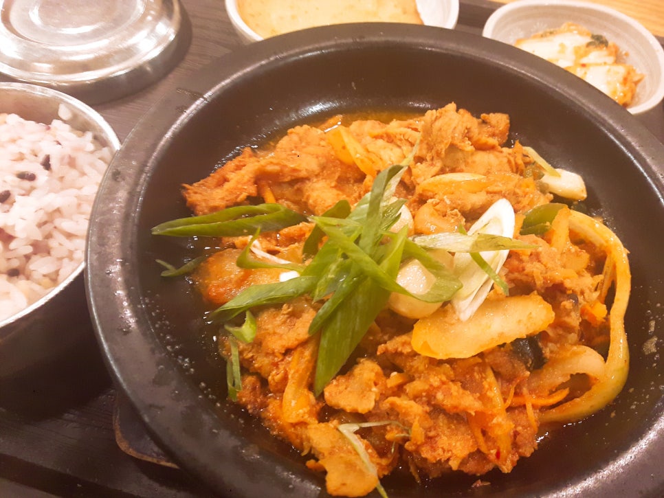 제육볶이 이미지