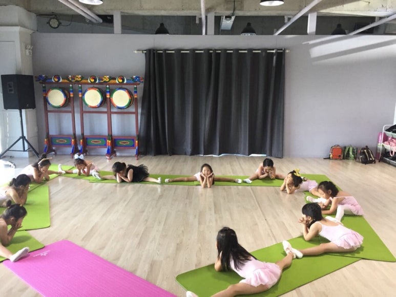 J댄스아카데미 이미지