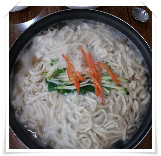 새궁전해물손칼국수 이미지