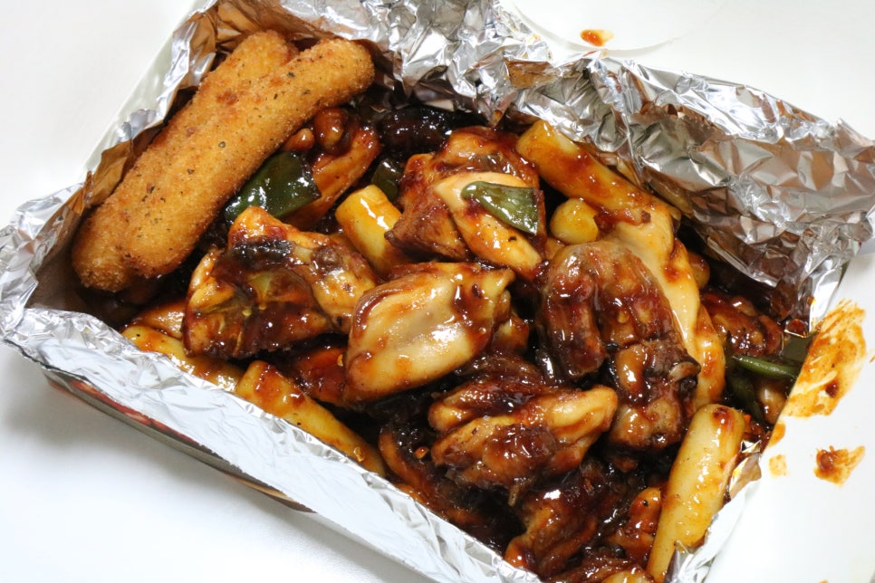 동근이숯불두마리치킨 이미지