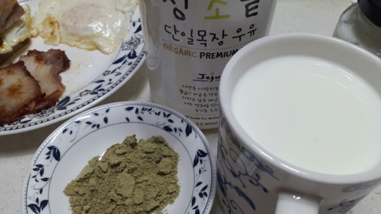 풀먹은우유 이미지