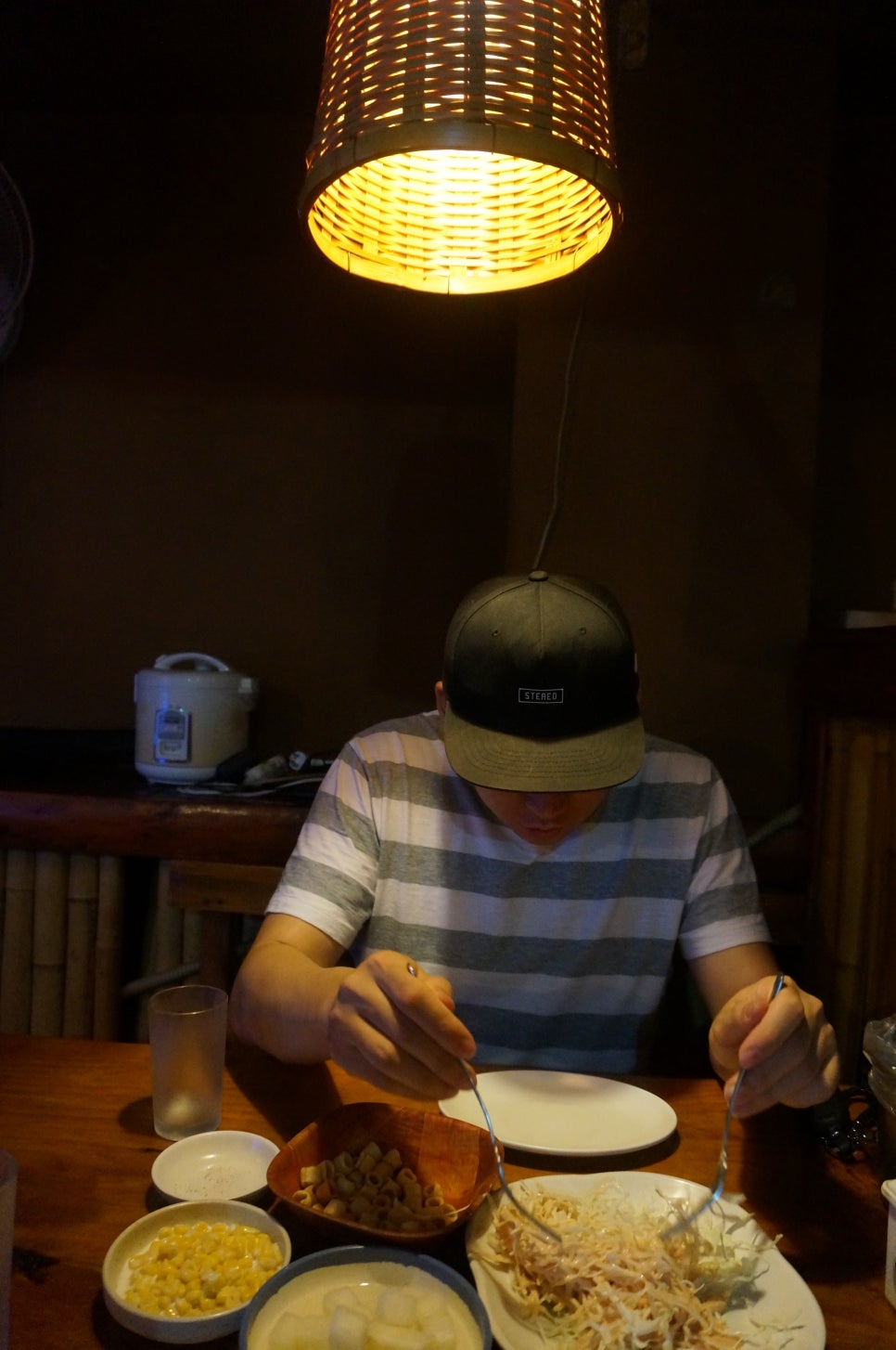 옥수수로 구운 치킨&바베큐 이미지