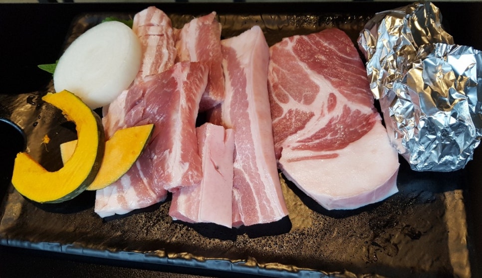 촌돼지마을 이미지