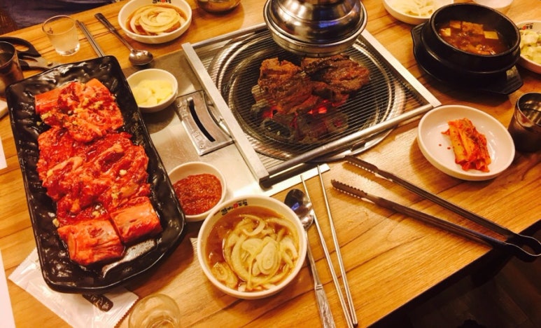 백년식당화로구이 이미지