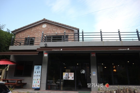 카페더쉼 이미지
