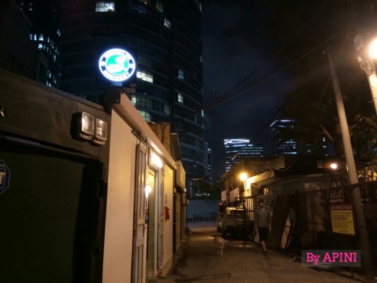 달빛아래 맥주한잔 이미지