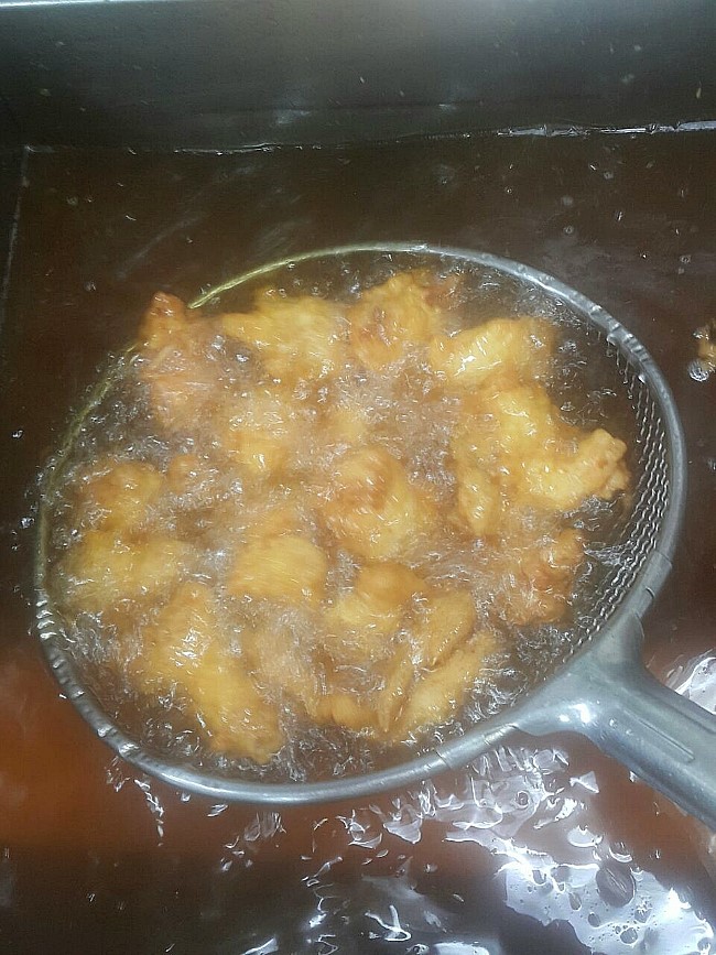 황금치킨호프 이미지
