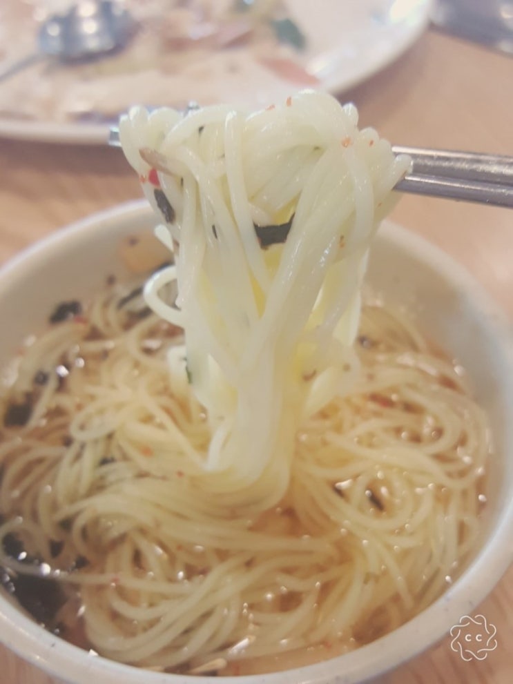 행복한잔치국수 이미지