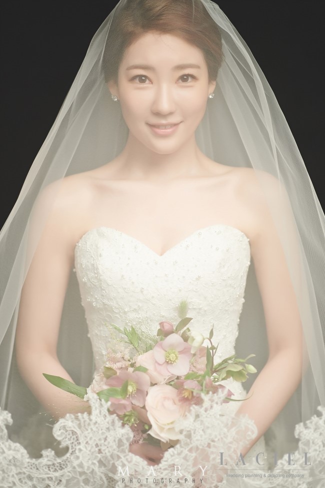 마리의봄날 이미지
