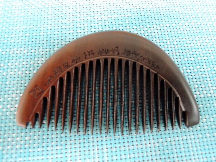 참빗과 얼레빗 이미지