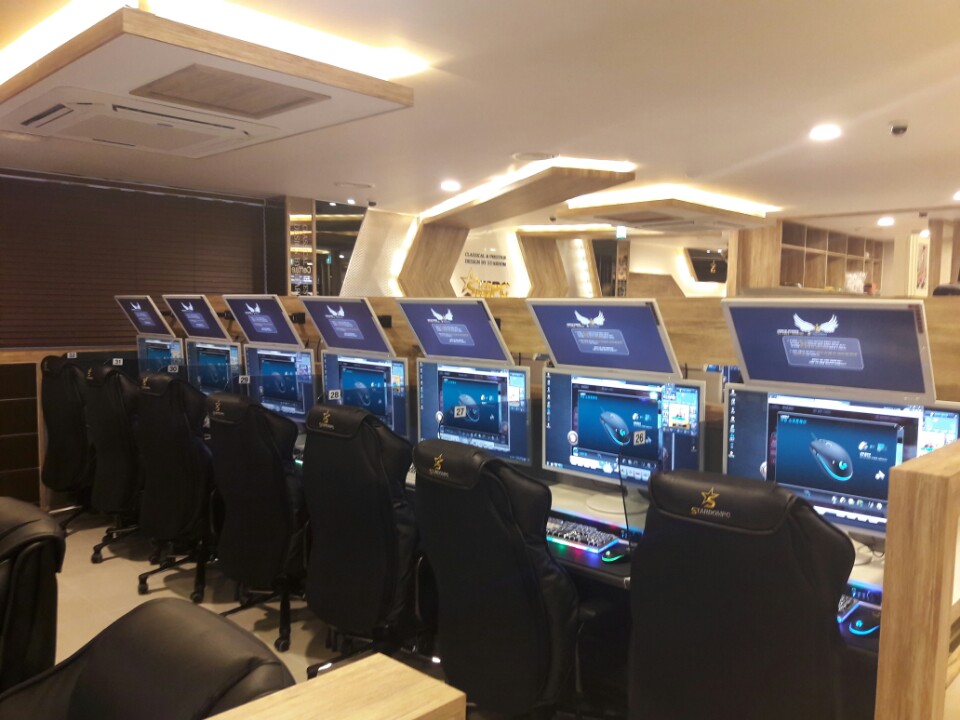 듀얼PC방 이미지